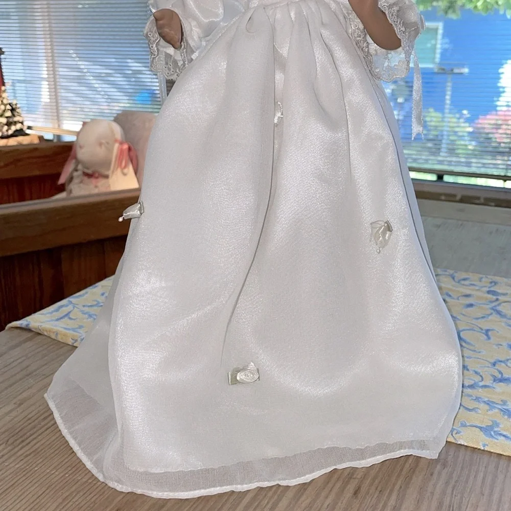 Avon 2000 Special Memories Mother and Child Porcelain Doll Preloved